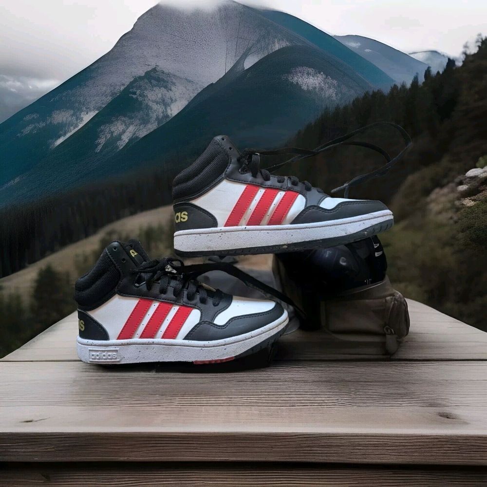 Adidas Hoops Mid 3.0 Mid Top Sneakers White‎ Red Black Gold Logo Size Youth 6